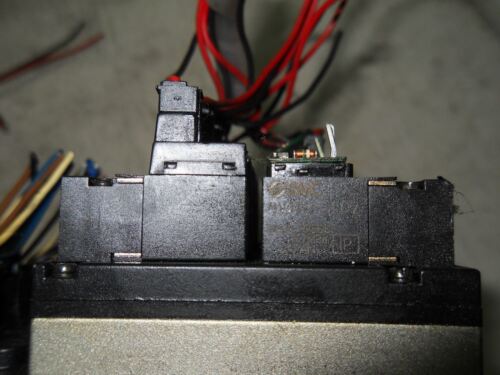 1 SMC PNEUMATIC ASSEMBLY NZM-BA-3KT, NZM133H, ZSE1-00-55CN, ZZM-SA