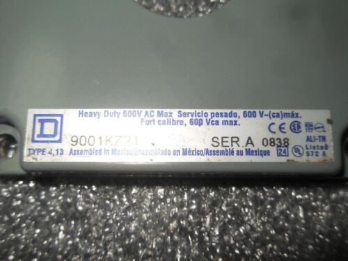 1 Square D 9001KZ21 CONTROL STATION ENCLOSURE
