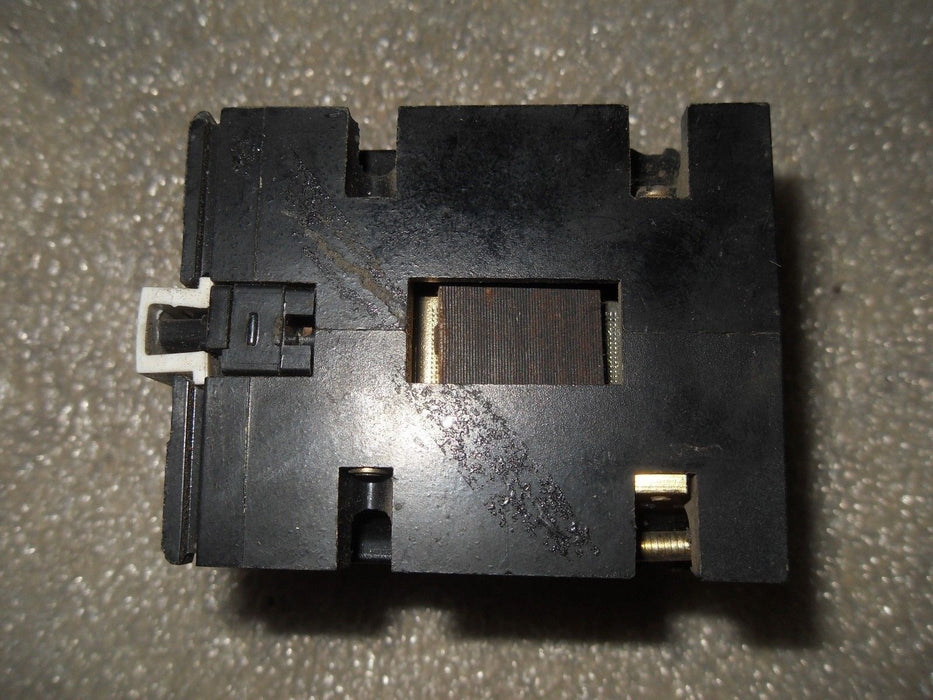 GE CR120A04002AA Industrial Relay