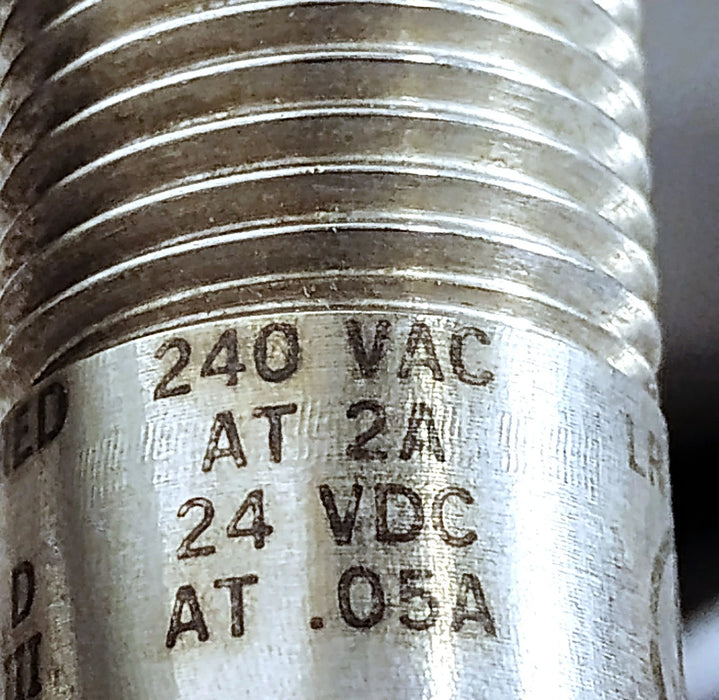 GO Switch 75-13526-B1 240 V AC at 2 A 24 V DC at .05 A Proximity Sensor