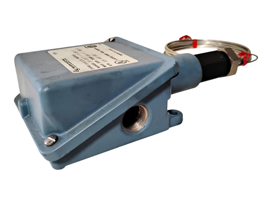 Nelson Electric TH4X325 480 V AC 22 A 25-325 Deg F / 0-160 Deg C Thermostat