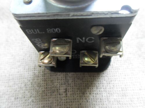 Allen-Bradley 800-Bk6A Red Push Button Switch