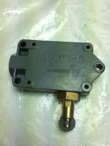 Microswitch DTF2-2RQ9-RH Switch Enclosure