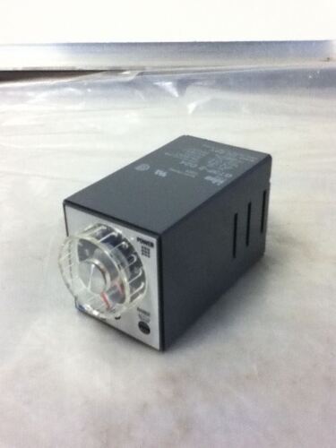 IDEC GT3F-2D24 TIMER