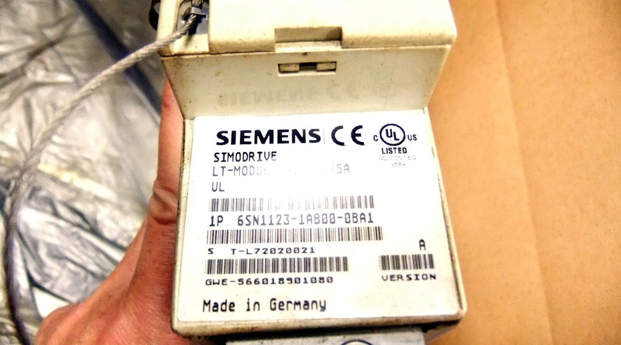 Siemens SimoDrive 6SN1123-1AA00-0HA1 Power Module CNC