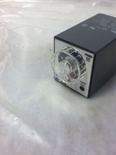 IDEC GT3F-2D24 TIMER