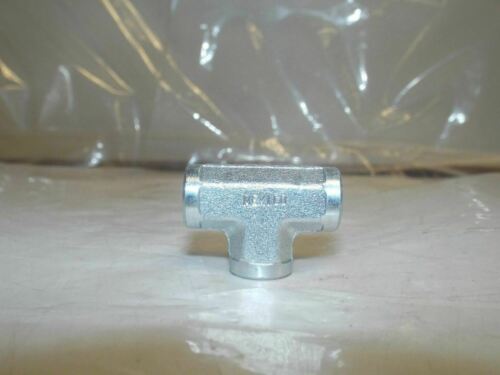 31 PARKER TEE FEMALE 1/8MMO-S