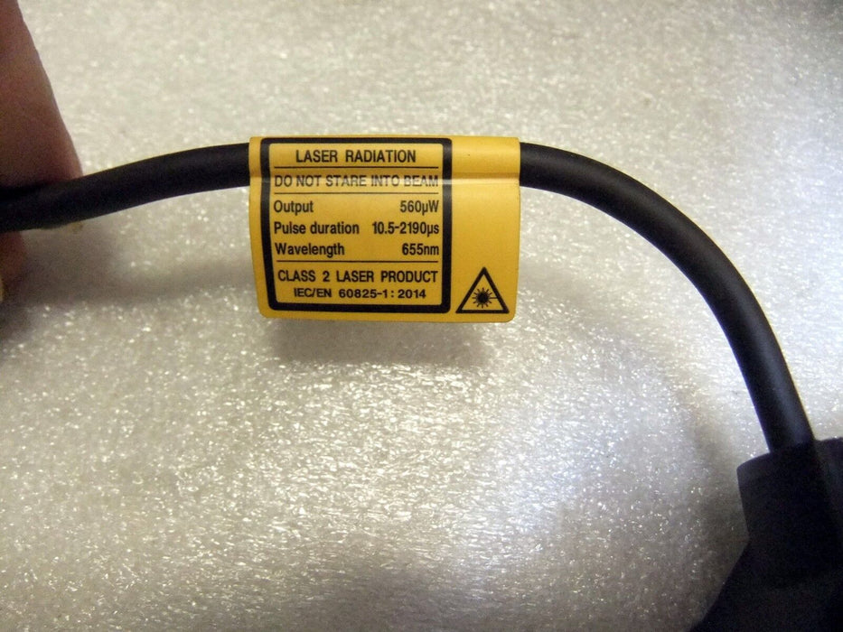 Keyence IL-300 LASER SENSOR