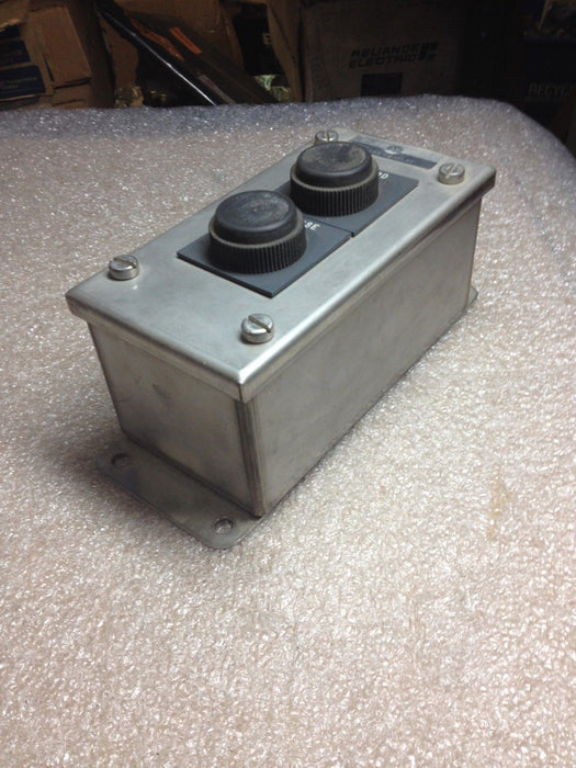 Allen-Bradley 800R-2HB4A Push Button Station