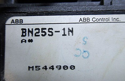 ABB B25-30-10 600 V AC NEMA 1 Contactor w/ BN25S-1N 6.5-8 A Overload Relay