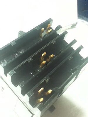 Square D FA34020 Thermal-Magnetic Circuit Breaker