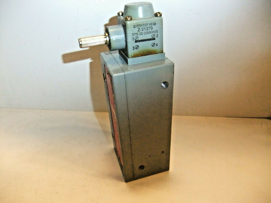 Allen-Bradley Limit Switch 802X-A7 w/Z-21379 Head