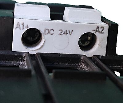 Siemens 3RT1034-1BB40 400V 32A 3 Pole Size 2 Contactor with 24 VDC Coil