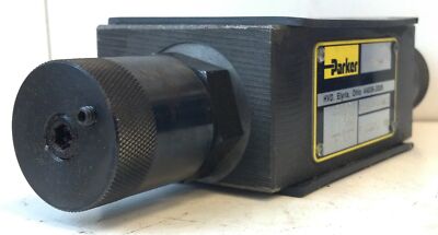 Parker FM3DDKN-55 5000 psi Hydraulic Flow Control Valve