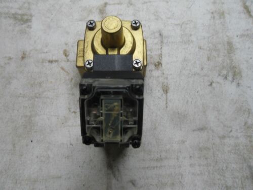 1 SMC VXP2140 SOLENOID VALVE 24VDC 25-150PSI 8.5W