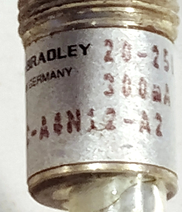 Allen-Bradley 872C-A4N12-A2 20-250 V AC Inductive Proximity Sensor