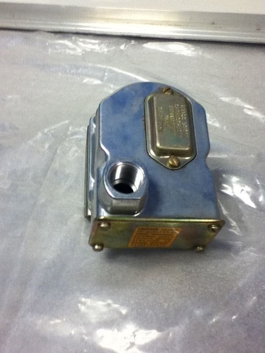 BARKSDALE D2T-M18SS PRESSURE SWITCH
