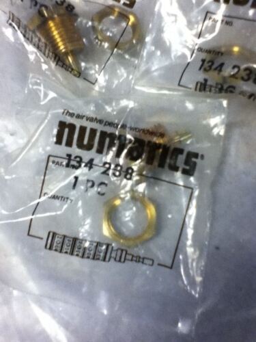 LOT OF 5 Numatics 134-238 FITTINGS