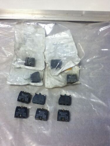 LOT OF TELEMECANIQUE CONTACT BLOCKS