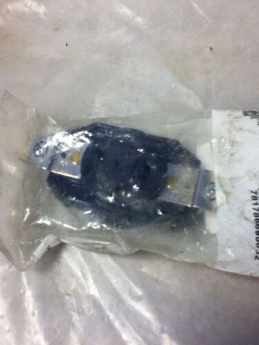 Bryant 71520FR 20 A 250 V AC NEMA L15-20 3P 4W Locking Flush Receptacle