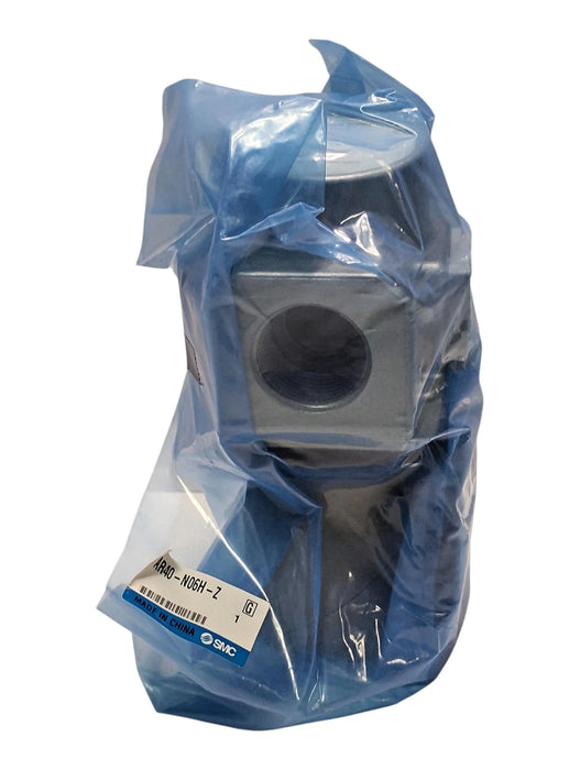SMC AR40-N06H-Z 7-125 psi Air Pressure Regulator w/ 3/4 in NPT Port