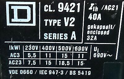 Square D 9421-V2 690 VAC 32 A Rotary Knob Disconnect Switch in Plastic Enclosure