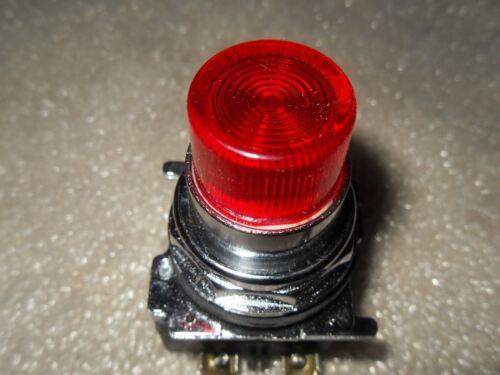 NIB Cutler-Hammer 10250T471 RED ILLUMINATED PUSH BUTTON