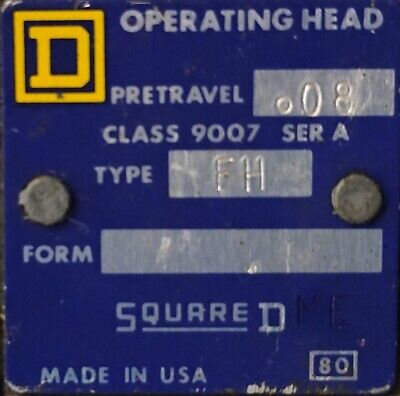 Square D 9007C54FH 600 V Side Plunger Limit Switch