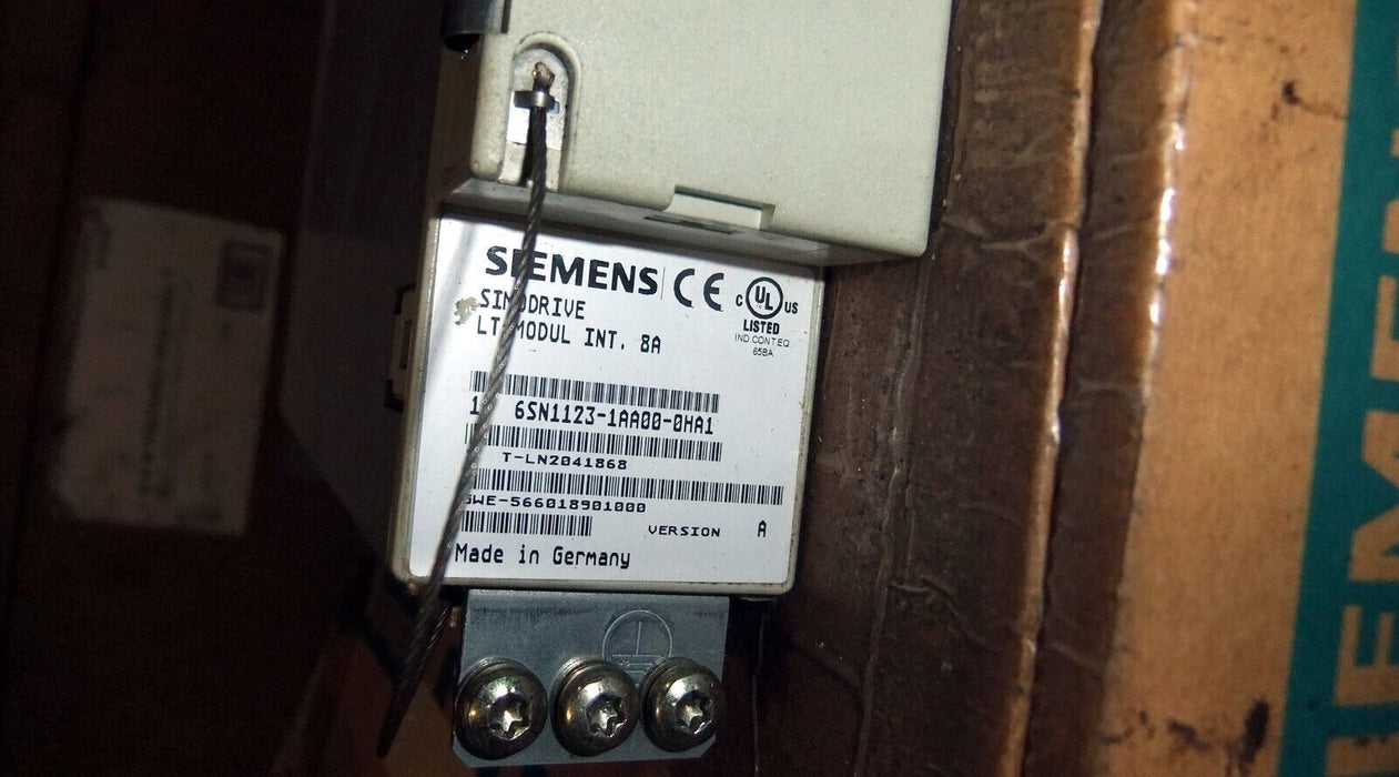 Siemens SimoDrive 6SN1123-1AA00-0HA1 Power Module CNC