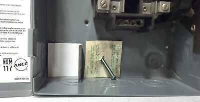 Square D D221N 30 A 240 V 2 P Fused Safety Switch