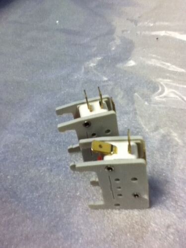 LOT OF 2 Bussmann 170H0069 SWITCHES