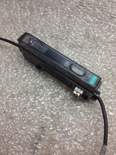 KEYENCE CORP FS-V12P SENSOR