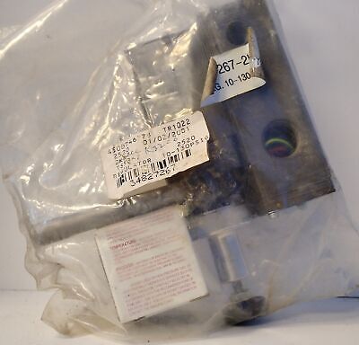 Numatics 152RS132C016W00 1/4" NPTF 10-130 PSIG Pneumatic Regulator