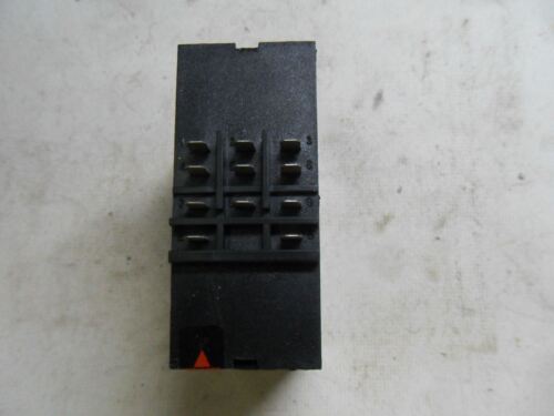 1 ELECTROMATIC FFD 1530 TRANSMITTER .