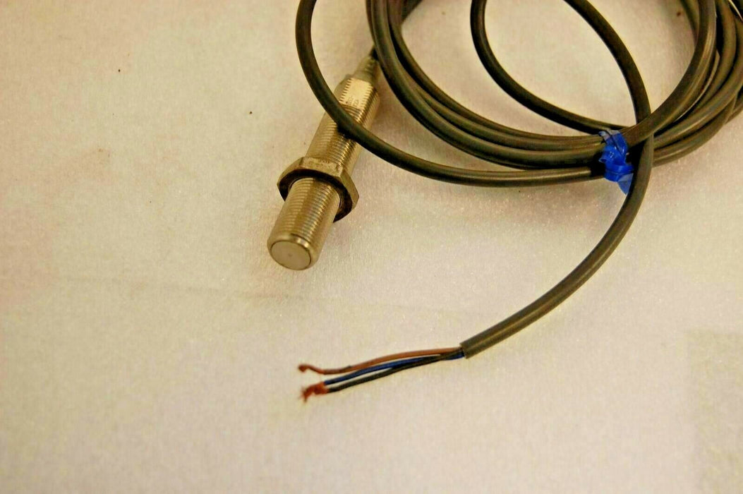 OMRON E2E2-X2C1 PROXIMITY SENSOR