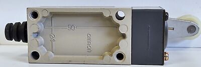 Omron HL-5000G Rotary Gear Limit Switch w/ Nylon Roller