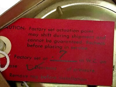 Dwyer 1910-1 Pressure Switch