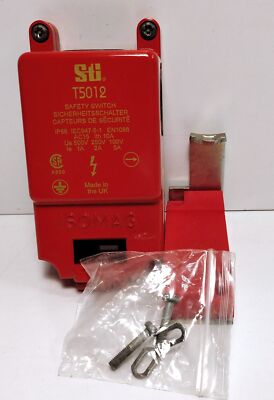 Omron 44500-0010 100/250/500 V 10 A Safety Interlock Switch W/ Key