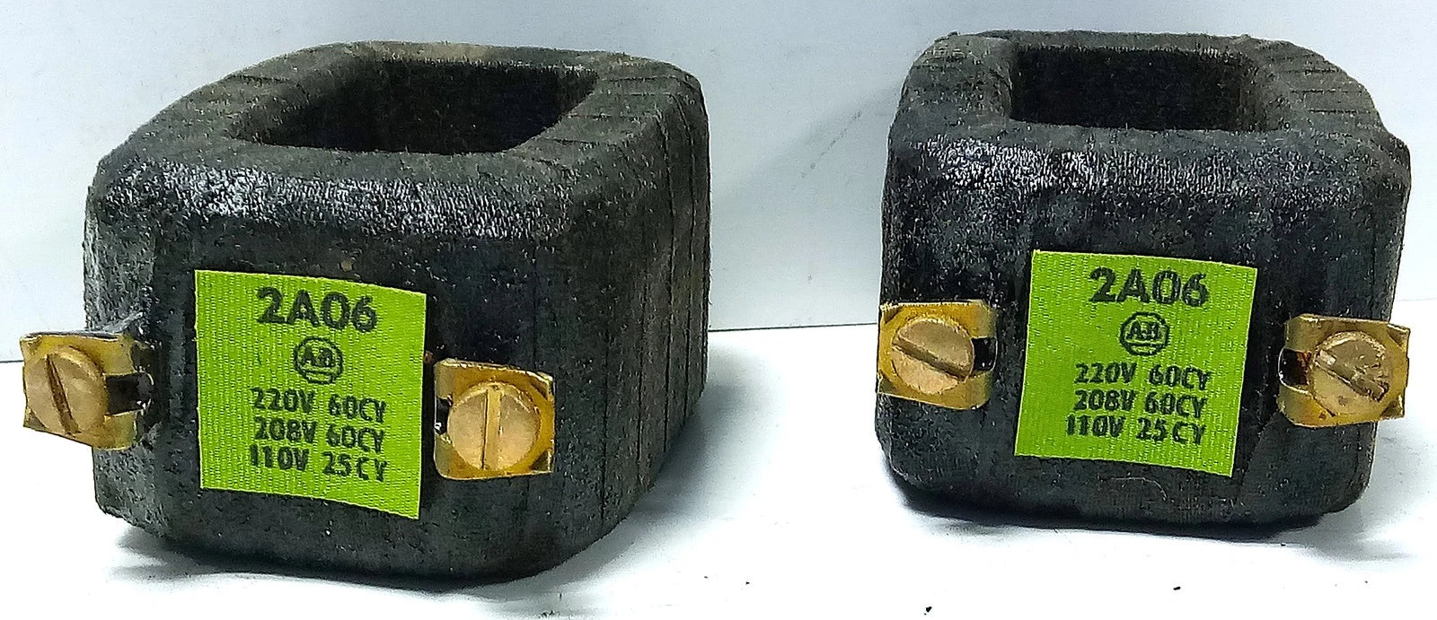 Allen-Bradley 2A06 208/220 V AC at 60 Hz 110 V AC at 25 Hz Coil