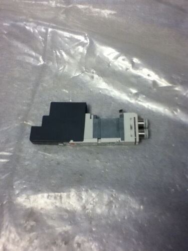SMC SQ1130-5B-C6 Valve