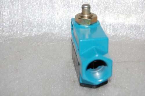 MICRO SWITCH BZE6-RQX2 ENCLOSED LIMIT SWITCH