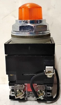GE CR104PLT32M 120 V Amber Push-to-test Oiltight Indicator Light