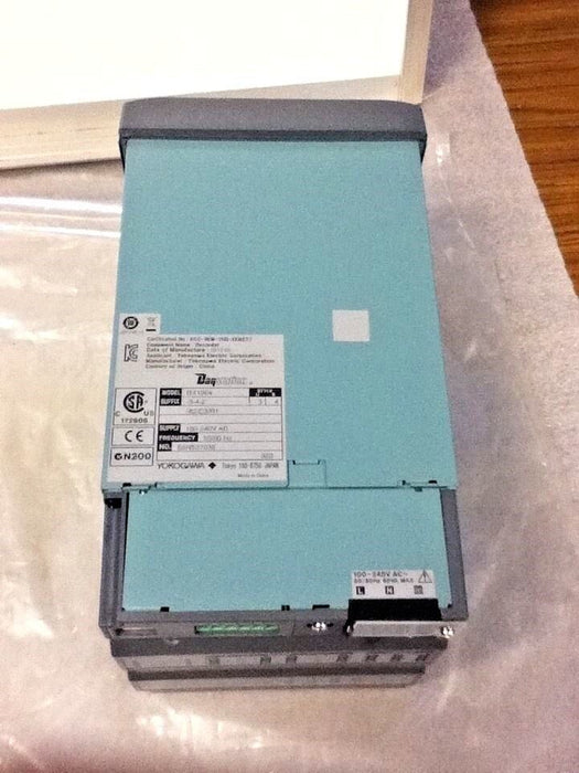 Yokogawa DX-1004-3-4-2/A2/C3/R1 Chart Recorder
