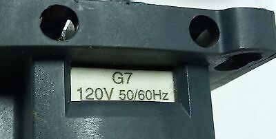 Schneider Electric LC1D09G7 600 V 9 A 7-1/2 hp IEC Contactor w/ 120 V AC Coil