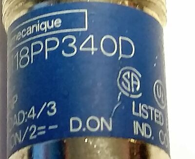 Telemecanique XU5-M18PP340D Photoelectric Sensor