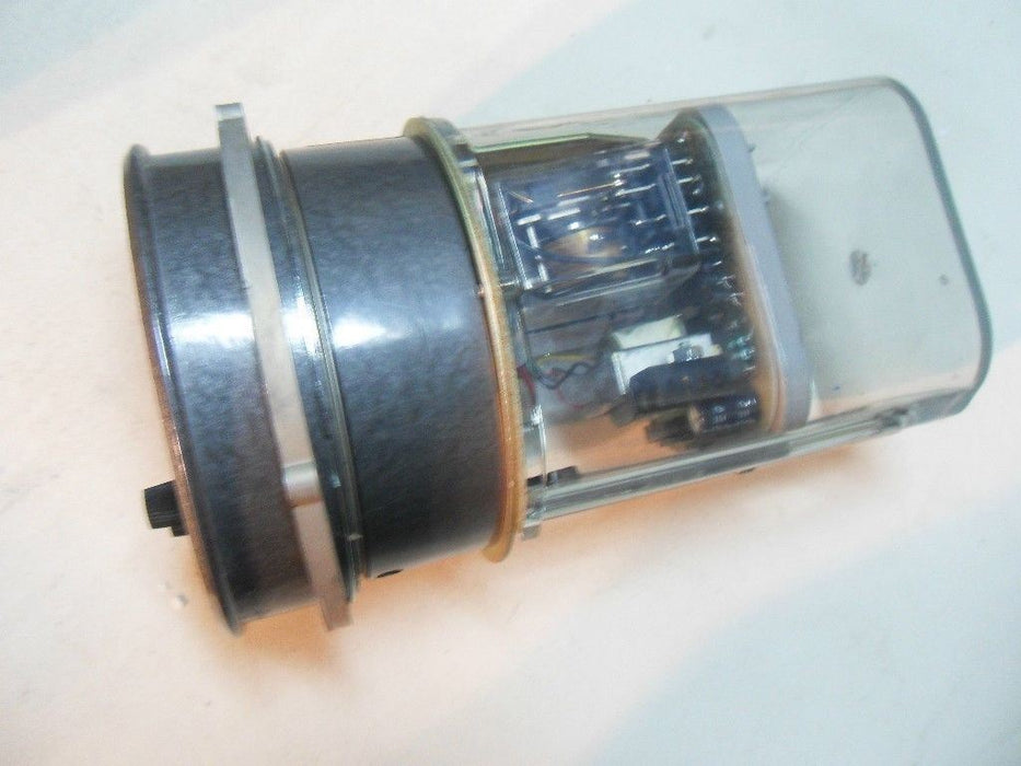 Dwyer 3005C Photohelic Pressure Switch / Gauge / Gage