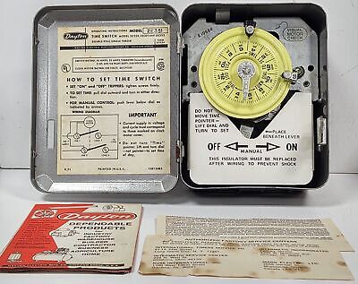 Dayton 2E351 Time Switch