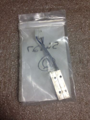2 Emhart 56527 Proximity Switches