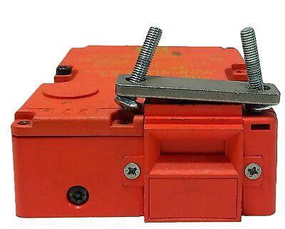STI TL8012 AC15 IP67 Safety Interlock Switch w/ Guard Locking