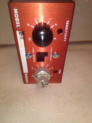 Banner Sensitivity Amplifier Logic Module Plug-In 12-18VDC Red MB5-14